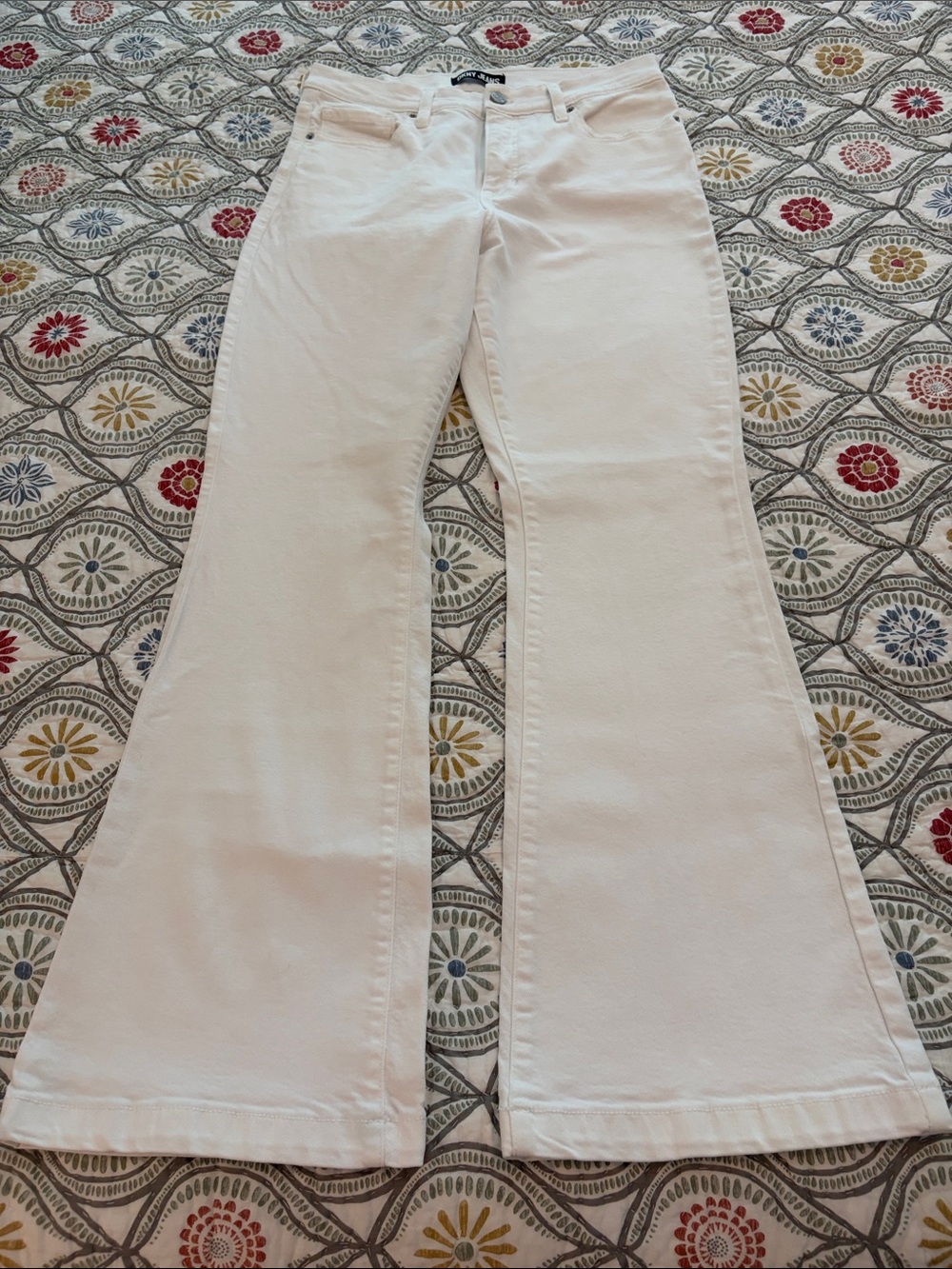 DKNY Williamsburg High Rise Flare Tall jeans, size 31.